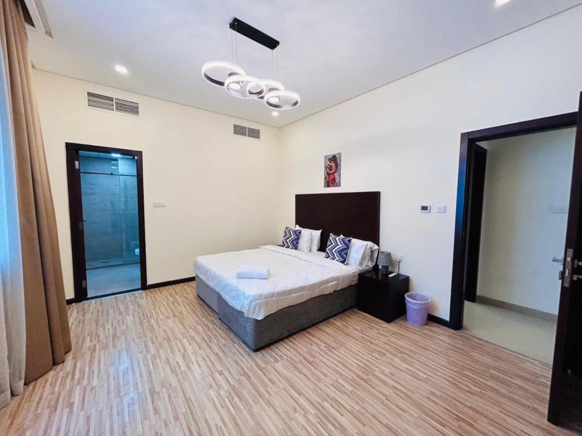 Vibrant Two Bedroom In Juffair Manama Exterior photo