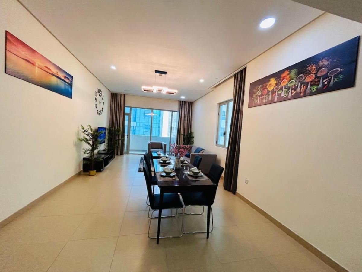 Vibrant Two Bedroom In Juffair Manama Exterior photo