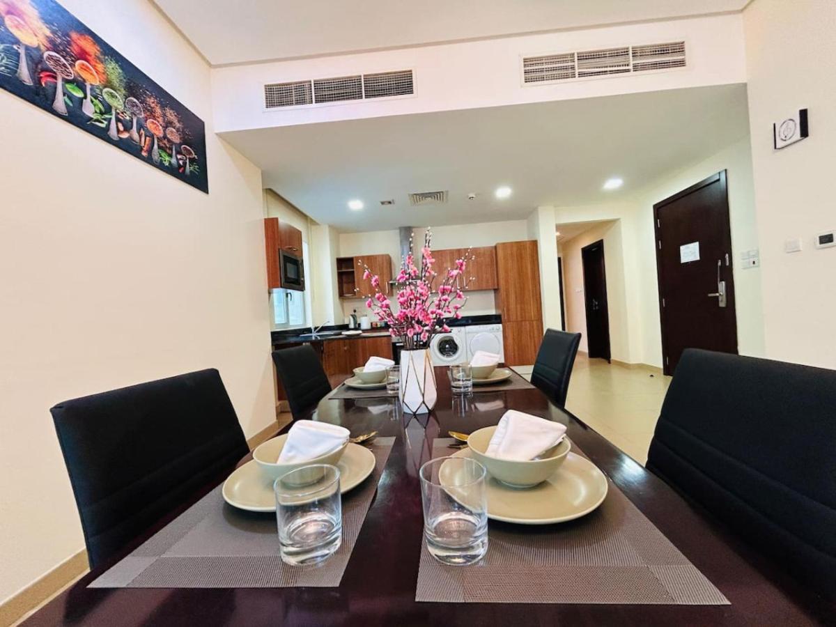 Vibrant Two Bedroom In Juffair Manama Exterior photo